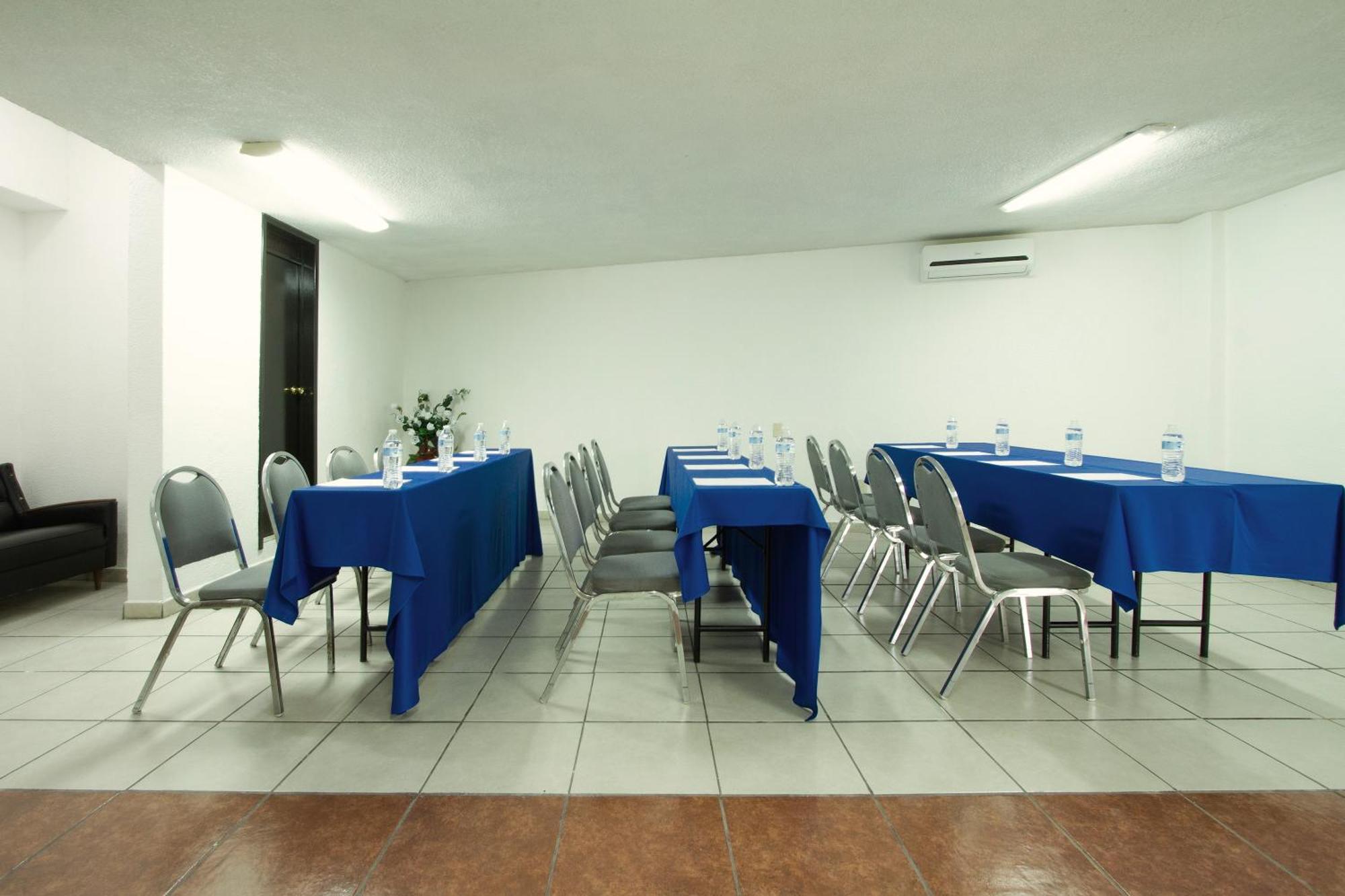 Hotel Bedd Express Queretaro Bagian luar foto