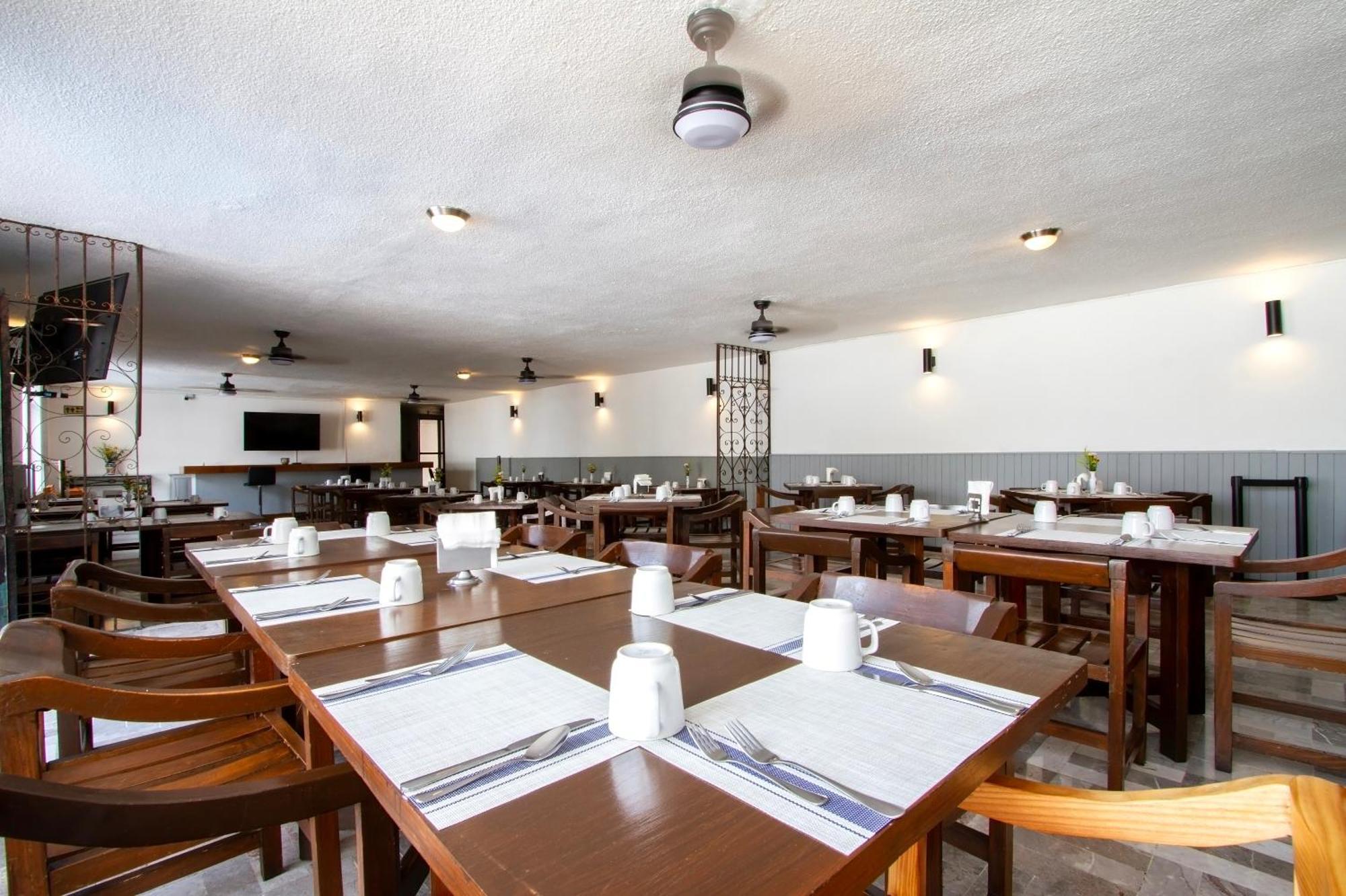 Hotel Bedd Express Queretaro Bagian luar foto