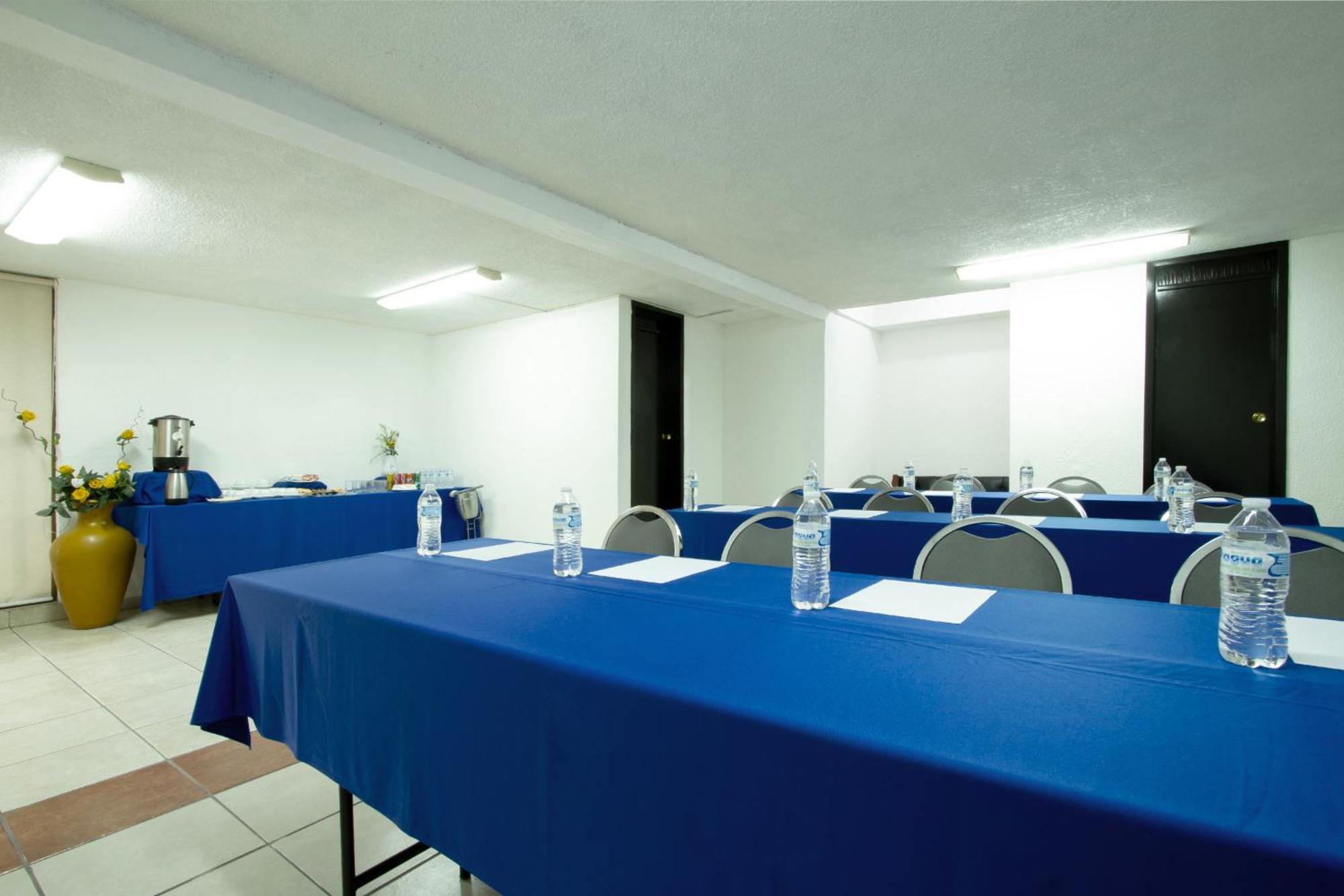 Hotel Bedd Express Queretaro Bagian luar foto