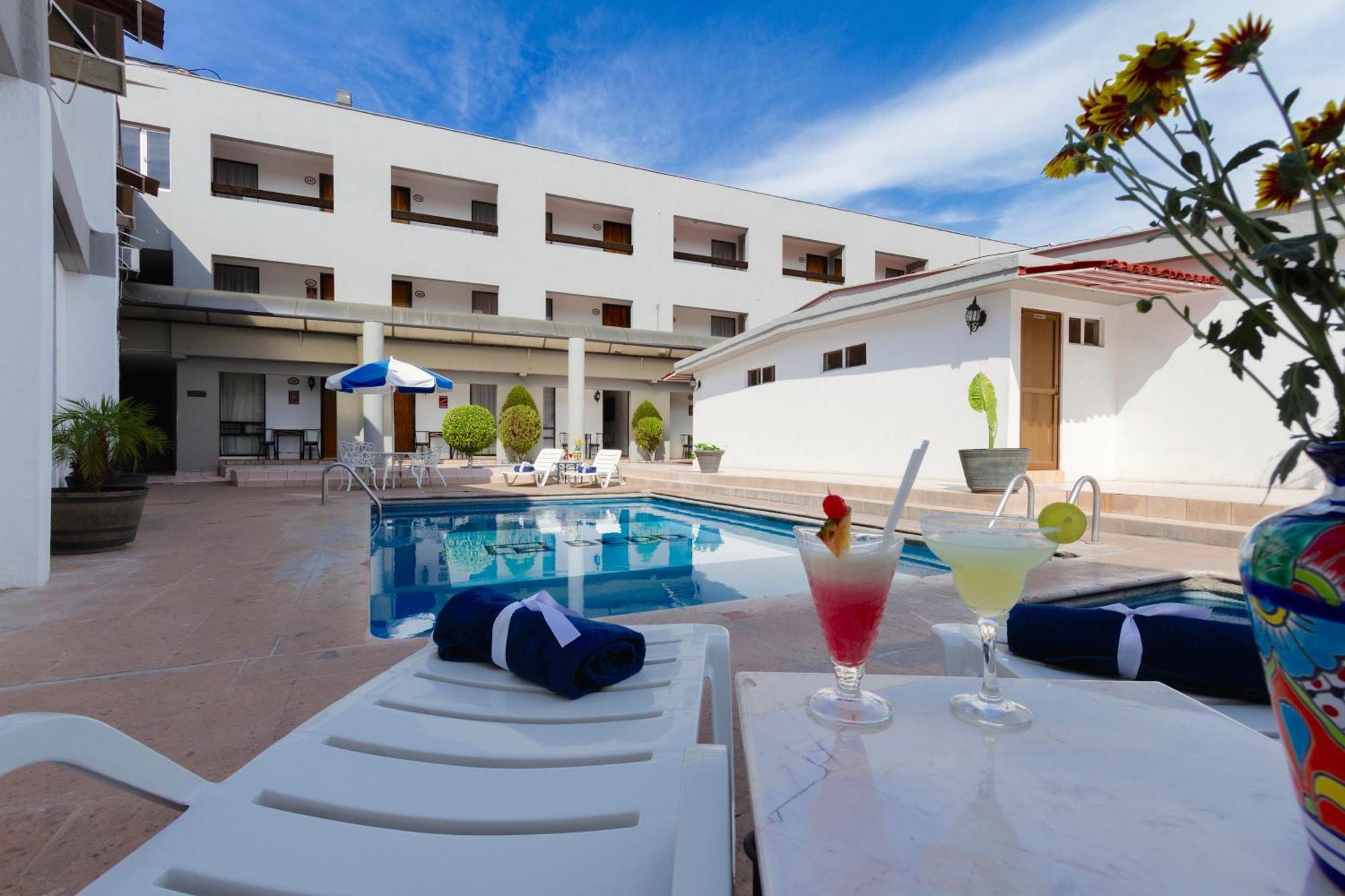 Hotel Bedd Express Queretaro Bagian luar foto