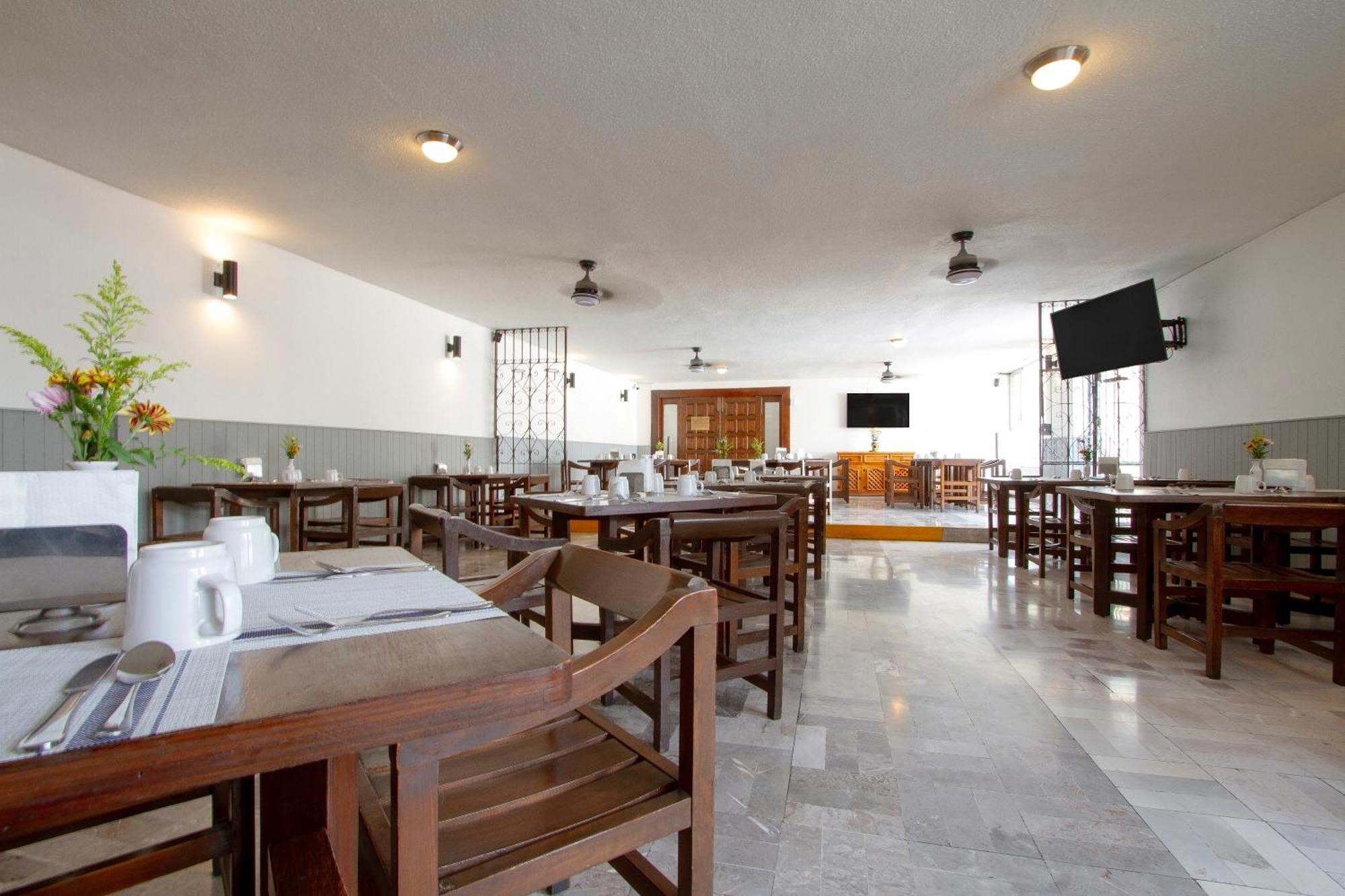 Hotel Bedd Express Queretaro Bagian luar foto
