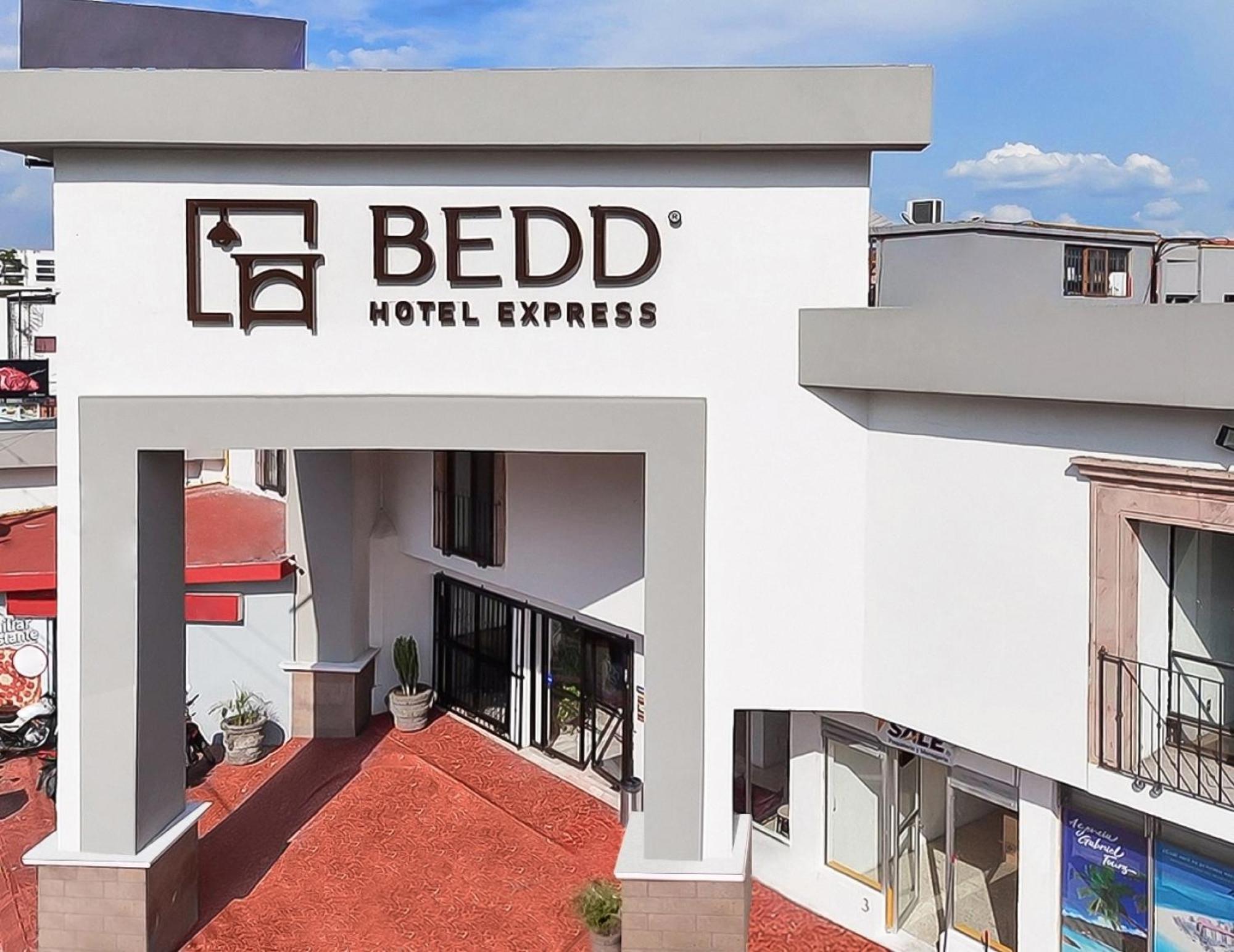 Hotel Bedd Express Queretaro Bagian luar foto