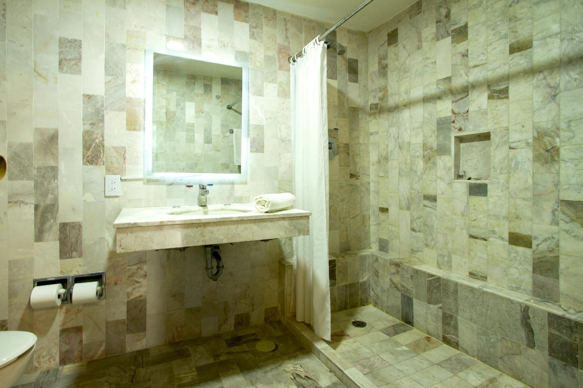 Hotel Bedd Express Queretaro Bagian luar foto